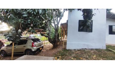 venta de casalote de 500 M2 en 250 mill neg, en La Mesa Cund