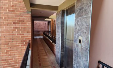 Venta de apartamento de 70,09 M2  en 235 mill en San joaquin, La Mesa