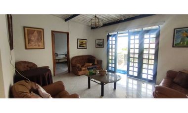 Casa campestre de 1708 M2 en 890 M2 cerca al parque de #lamesacund