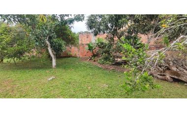 Casa campestre de 1708 M2 en 890 M2 cerca al parque de #lamesacund