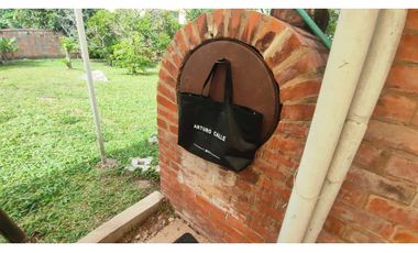 Casa campestre de 1708 M2 en 890 M2 cerca al parque de #lamesacund