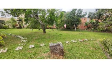 Casa campestre de 1708 M2 en 890 M2 cerca al parque de #lamesacund