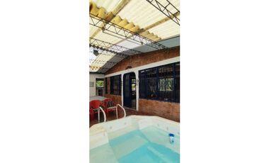 Casa campestre de 1708 M2 en 890 M2 cerca al parque de #lamesacund