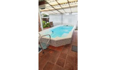 Casa campestre de 1708 M2 en 890 M2 cerca al parque de #lamesacund