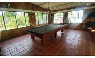 Casa campestre de 1708 M2 en 890 M2 cerca al parque de #lamesacund