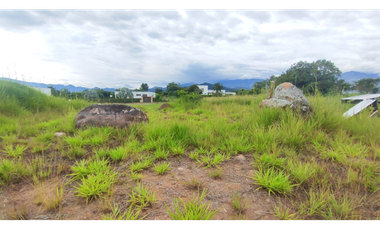 Hermoso lote en condominio de 1700 M2 en 240 mill en La Mesa CUnd