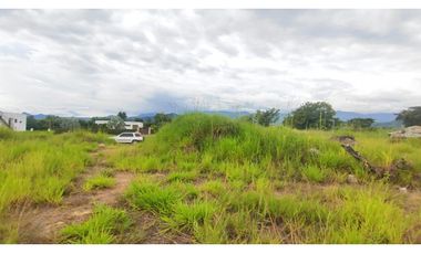 Hermoso lote en condominio de 1700 M2 en 240 mill en La Mesa CUnd