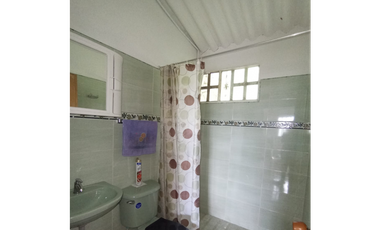 Venta de casalote de 1600 M2 en 379 mill en Tena Cund COL