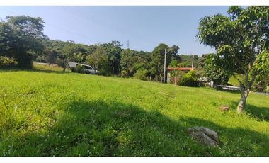 Hermoso lote de 1600 M2 en 240 millones en La Mesa Cund, COL.