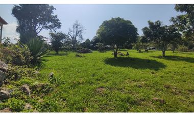 Hermoso lote de 1600 M2 en 240 millones en La Mesa Cund, COL.