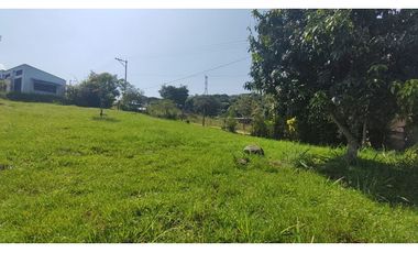 Hermoso lote de 1600 M2 en 240 millones en La Mesa Cund, COL.