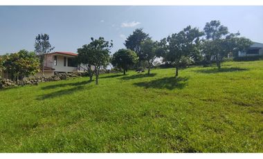 Hermoso lote de 1600 M2 en 240 millones en La Mesa Cund, COL.