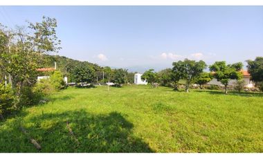 Hermoso lote de 1600 M2 en 240 millones en La Mesa Cund, COL.