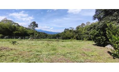 Venta de lote de 1500 M2 en 259 mill en La Gran Via de Tena Cund plano