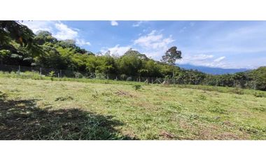 Venta de lote de 1500 M2 en 259 mill en La Gran Via de Tena Cund plano