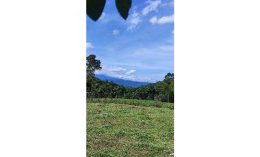 Venta de lote de 1500 M2 en 259 mill en La Gran Via de Tena Cund plano