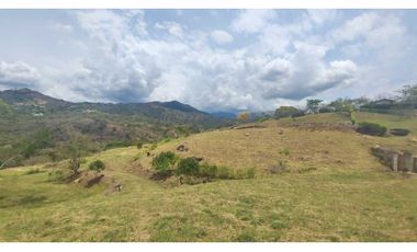 Lote de 1500 M2 en 160 mill en La Mesa Cund, a 12 del parque principa