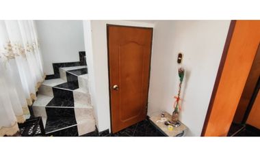 Venta de casalote de 1293 M2 en 280 millones en La Mesa Cund, COL