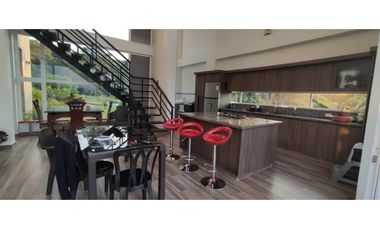 Se vende casa campestre en lote de 1000 M2, 1200 mill en La Mesa Cund