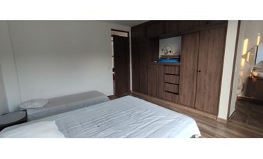 Se vende casa campestre en lote de 1000 M2, 1200 mill en La Mesa Cund