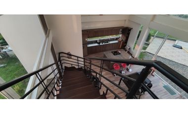 Se vende casa campestre en lote de 1000 M2, 1200 mill en La Mesa Cund