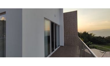 Se vende casa campestre en lote de 1000 M2, 1200 mill en La Mesa Cund