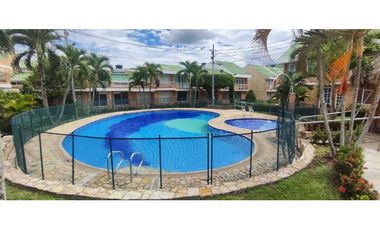 CASA EN CONJUNTO DE 88 M2 EN 380 MILL EN ANAPOIMA CUND