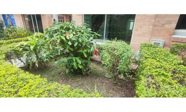 CASA EN CONJUNTO DE 88 M2 EN 380 MILL EN ANAPOIMA CUND