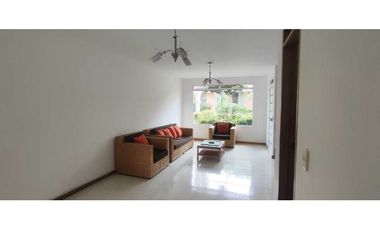 CASA EN CONJUNTO DE 88 M2 EN 380 MILL EN ANAPOIMA CUND