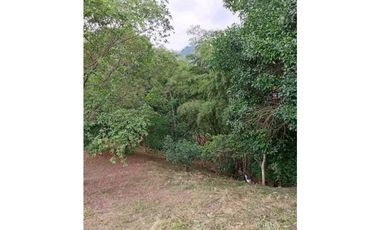 Venta de lote de 2110 M2 en 120 mill en La Mesa Cund