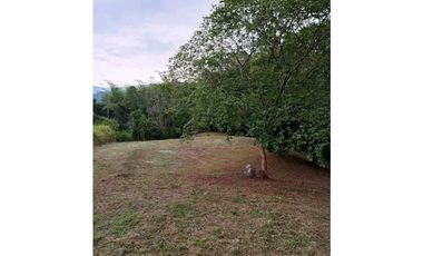 Venta de lote de 2110 M2 en 120 mill en La Mesa Cund