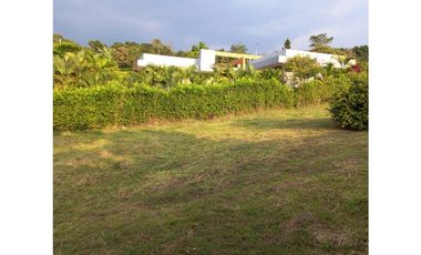 Se vende lote de 2000 M2 en 260 mill negociables en La Mesa Cund, COL