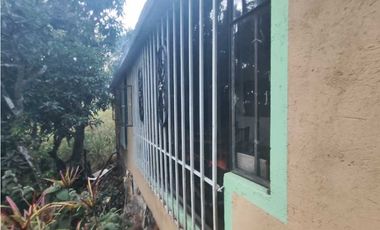 Venta casalote de 797 M2 en 220 mill en La Mesa Cund Colombia.