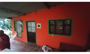 Venta casalote de 797 M2 en 220 mill en La Mesa Cund Colombia.