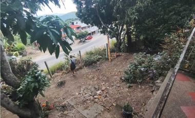 Venta casalote de 797 M2 en 220 mill en La Mesa Cund Colombia.