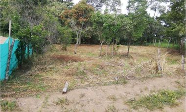 Se vende lote de 800 M2 en 145 mill en La Mesa Cund, cerca al  pueblo