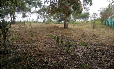 Se vende lote de 800 M2 en 145 mill en La Mesa Cund, cerca al  pueblo