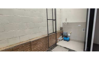 ESTRENA CASA YA, de 127 M2 en 440 mill en La Mesa Cund, COL