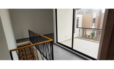 ESTRENA CASA YA, de 127 M2 en 440 mill en La Mesa Cund, COL