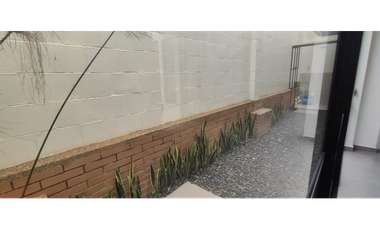 ESTRENA CASA YA, de 127 M2 en 440 mill en La Mesa Cund, COL