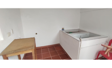 Venta de casa urbana de 162 M2 en 425 mill neg en La Mesa Cund