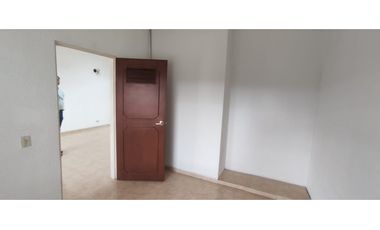 Venta de casa urbana de 162 M2 en 425 mill neg en La Mesa Cund