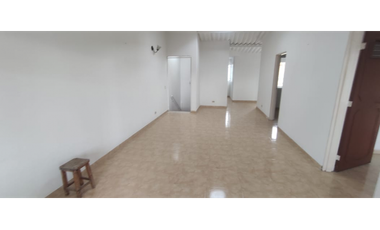 Venta de casa urbana de 162 M2 en 425 mill neg en La Mesa Cund