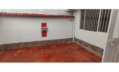 Venta de casa urbana de 162 M2 en 425 mill neg en La Mesa Cund