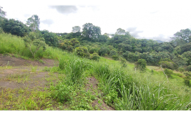 Venta de lote de 2000 M2 en La Gran Via de Tena ,excelente vista