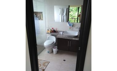 Se vende casa urbana en Conjunto, en La Mesa Cund, Col, en 1000 mill.