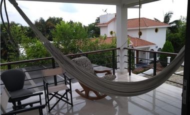 Se vende casa urbana en Conjunto, en La Mesa Cund, Col, en 1000 mill.