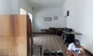 Se vende lote urbano de 300M2 en La Mesa Cund, Col. en 600 millones