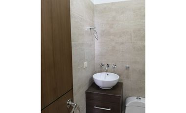 Venta de PENTHOUSE de 98 M2 en 340 mill neg, en La Mesa Cund, COL