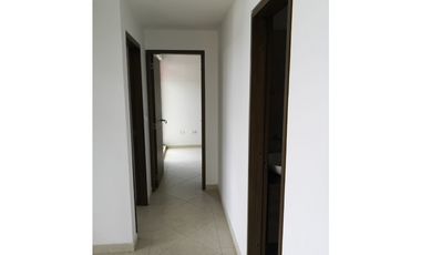 Venta de PENTHOUSE de 98 M2 en 340 mill neg, en La Mesa Cund, COL